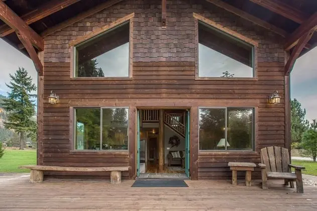 Icicle Creek Lodge