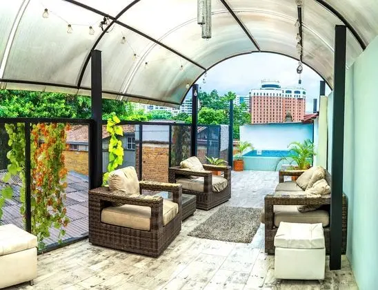 Icon Suites