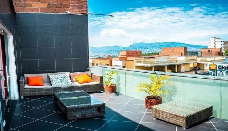 Icon Suites