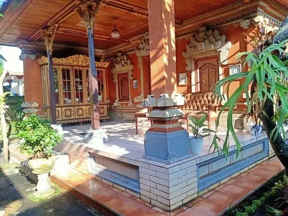 Ida  Guest House
