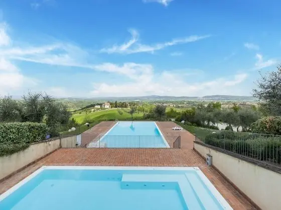 Ideal Apartment Near Asciano With 2 Shared Swimming Pools