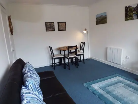 Ideal Central Edinburgh Location With On-site Private Parking - Oda Düzeni