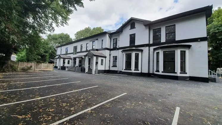 Ideal Lodgings at Thorncliffe