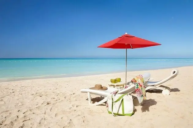 Idle Awhile Resort - Plaj