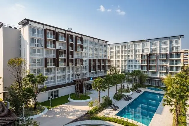The Idle Hotel and Residence