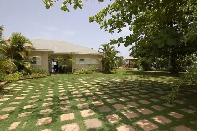 Idleawile Villa, 5BR by Jamaican Treasures - Dış Mekan