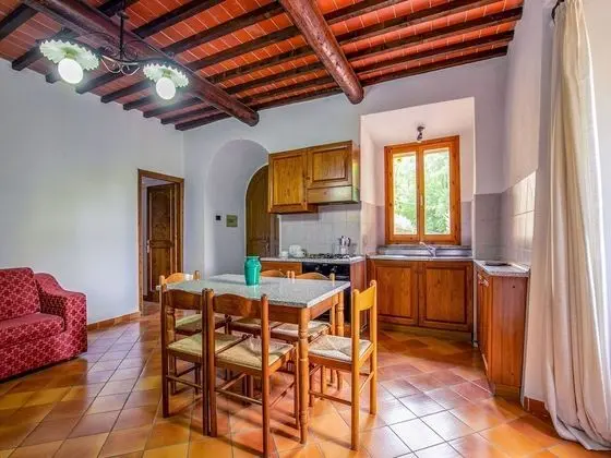 Idyllic Farmhouse in Gambassi Terme-fi With Swimming Pool - Yerinde Yemek