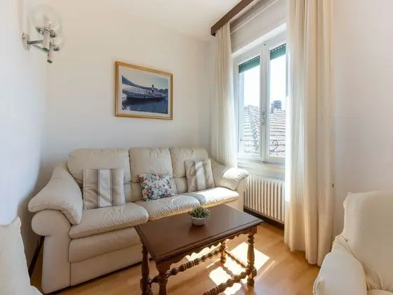 Idyllic Holiday Home in Aquaseria With Fenced Garden