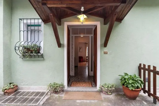 Idyllic Holiday Home in Aquaseria With Fenced Garden - Dış Mekan