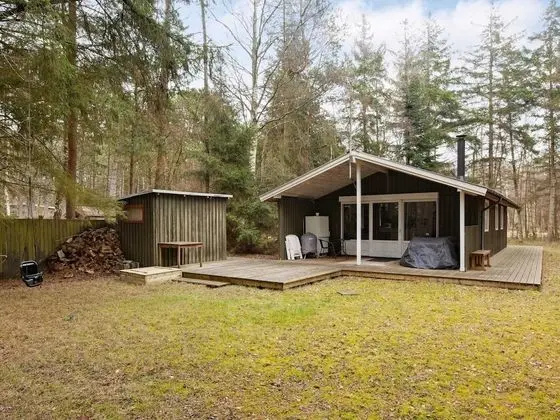 Idyllic Holiday Home in Store Fuglede near Forest