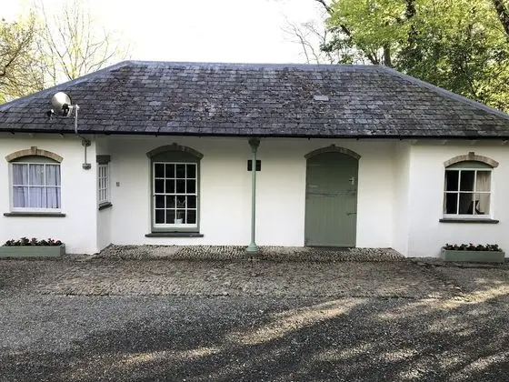 Idyllic Location, Stunning Views, Relax Refresh in Peace Comfort