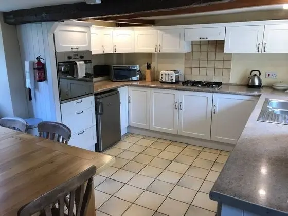 Idyllic Riverside Cottage in Dorset - Mutfak
