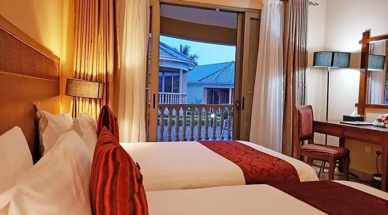 Igongo Cultural Centre and Country Hotel - Oda