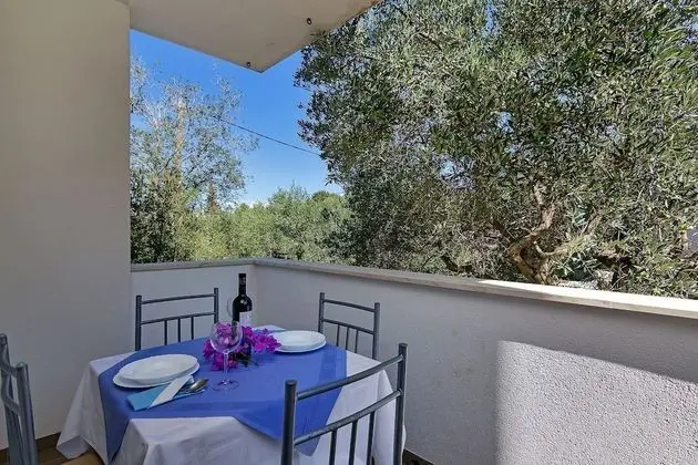 Igor - 5 m From Beach - SA4