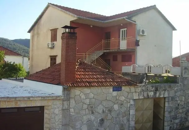 Igor - Near Center - Sa1-teuta