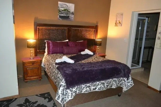Ikhanda Guesthouse - Oda