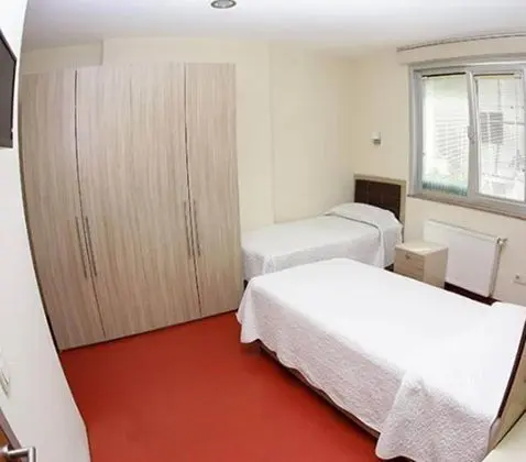 İkiz Palmiye Kız Öğrenci Pansiyonu - Caters to Women - Hostel - Banyo Tipleri