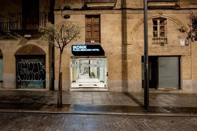 Ikonik Plaza Mercado