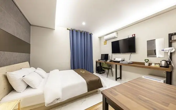 Iksan The Way Hotel