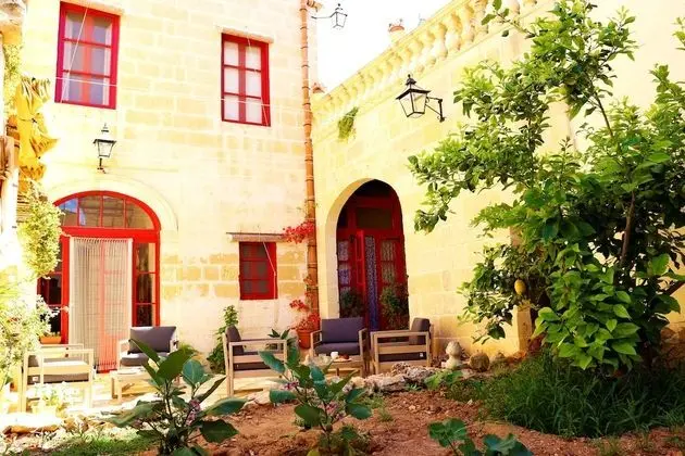 Il-Bàrraġ Farmhouse B&B - Traditional