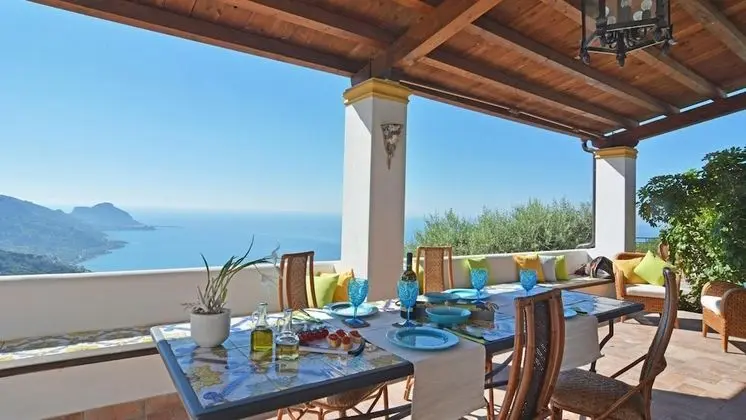 Villa Il Basto 8 in Cefal