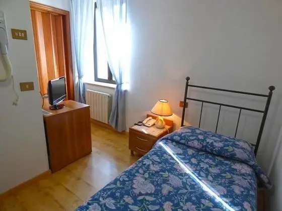 Il Bersagliere Dependance Hotel La Pace - Oda