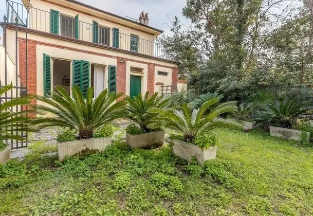 Il Gladiolo - Focette 100mt From Sea