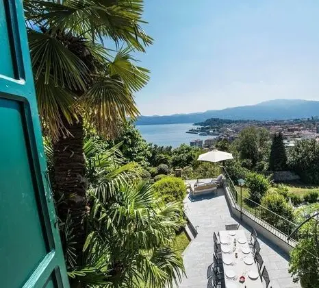 Il Motto Villa With big Garden and Amazing Lake View - Oda