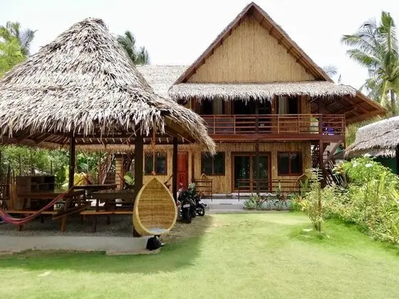 Ilakai Hostel - Adults Only