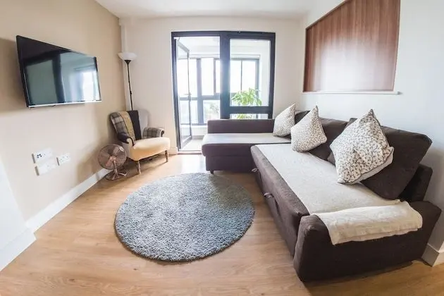 Ilford Tower Apartments - Oda