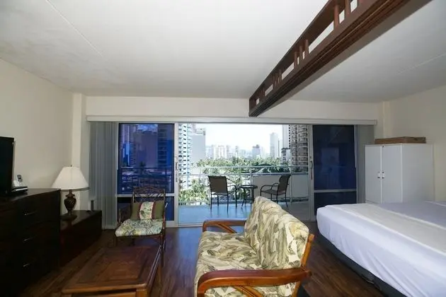 Ilikai Tower One Bedroom City View by RedAwning - Oda