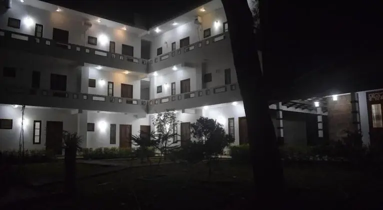 Illamperuma Leisure