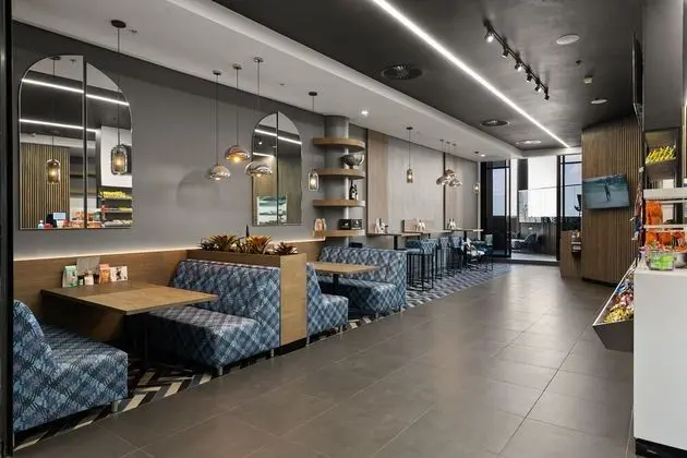 Illovo Central Apartments - Yerinde Yemek