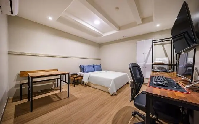 Ilsan Baekseok Cleopatra