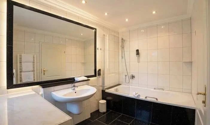 Hotel Im Schwedischen Hof - Banyo Özellikleri