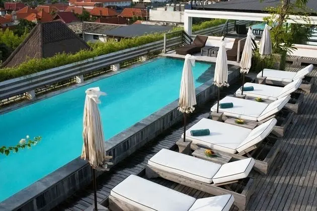Imani Suites - Havuz