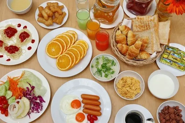 Imm Hotel Thaphae Chiang Mai - Yerinde Yemek
