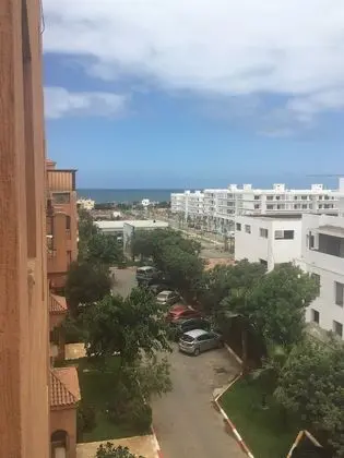 Immaculate 2-bed Apartment - Dış Mekan