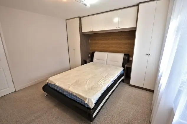 Immaculate 2-bed Apartment in Isleworth by River - Oda