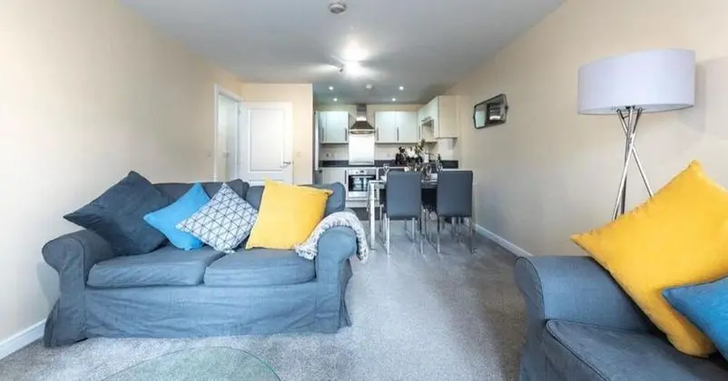Immaculate 2-bed Apartment in Reading - İç Mekan