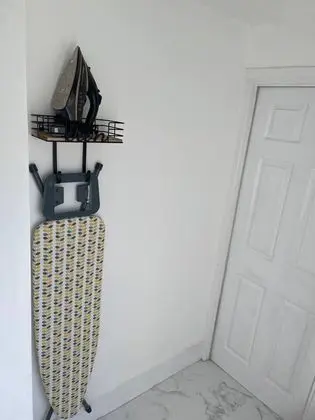 Immaculate 2-bed Apartment in Wallasey - İç Mekan