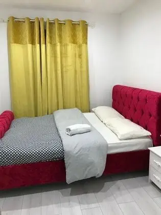 Immaculate 2-bed House in High Wycombe Hp14 - Oda