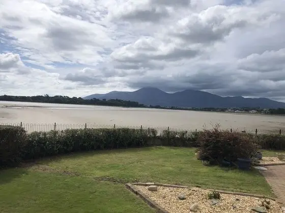 Immaculate 3-bed Apartment in Dundrum Co Down - Genel