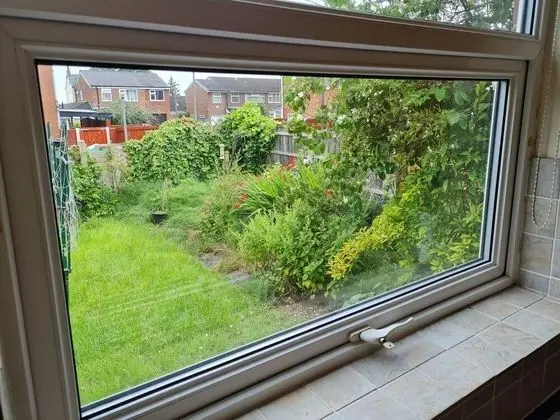 Immaculate 3-bed House With Free Parking in Bolton - Oda