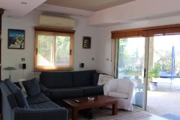 Immaculate 3-bed House in Pentakomo - Oda Düzeni