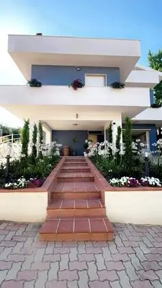 Immaculate 4-bed Villa in Giuliano Teatino - Dış Mekan