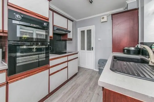 Immaculate 4-bed House in Colchester - Mutfak