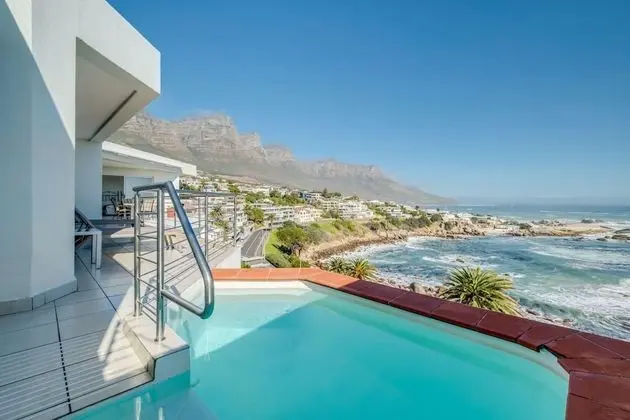 Immaculate Camps Bay Penthouse With Uninterrupted Ocean Views and Splash Pool CBT Penthouse - Oda