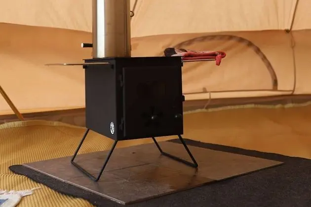 Immaculate and Cosy Bell Tent in Shaftesbury, UK - İç Mekan