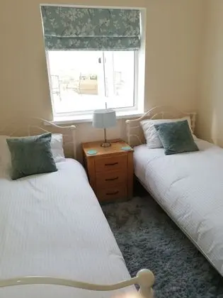 Immaculate Inviting Light and Airy 2-bed Cottage - Oda